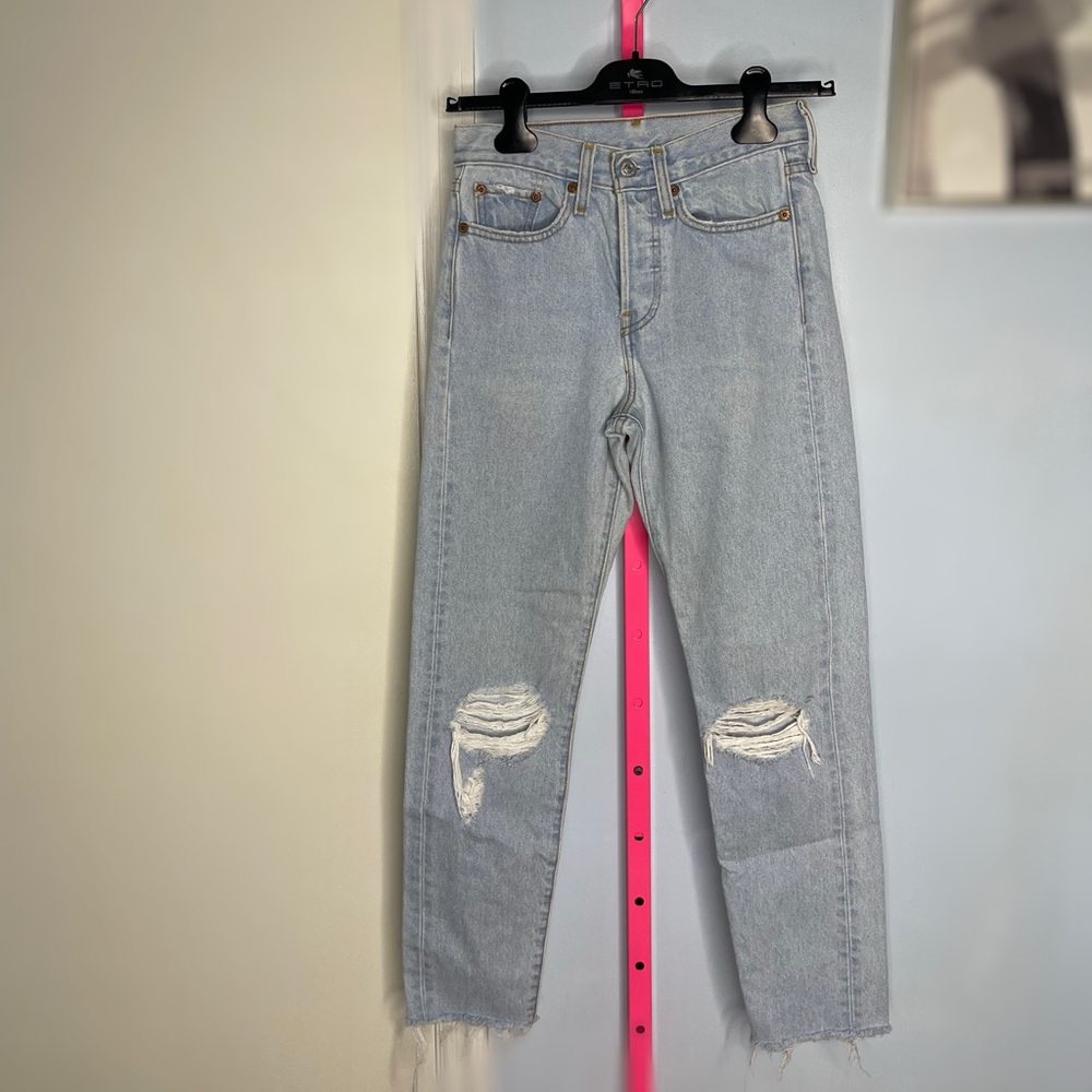 Levi Light Blue Distressed Jeans size 24 - Picture 3 of 7